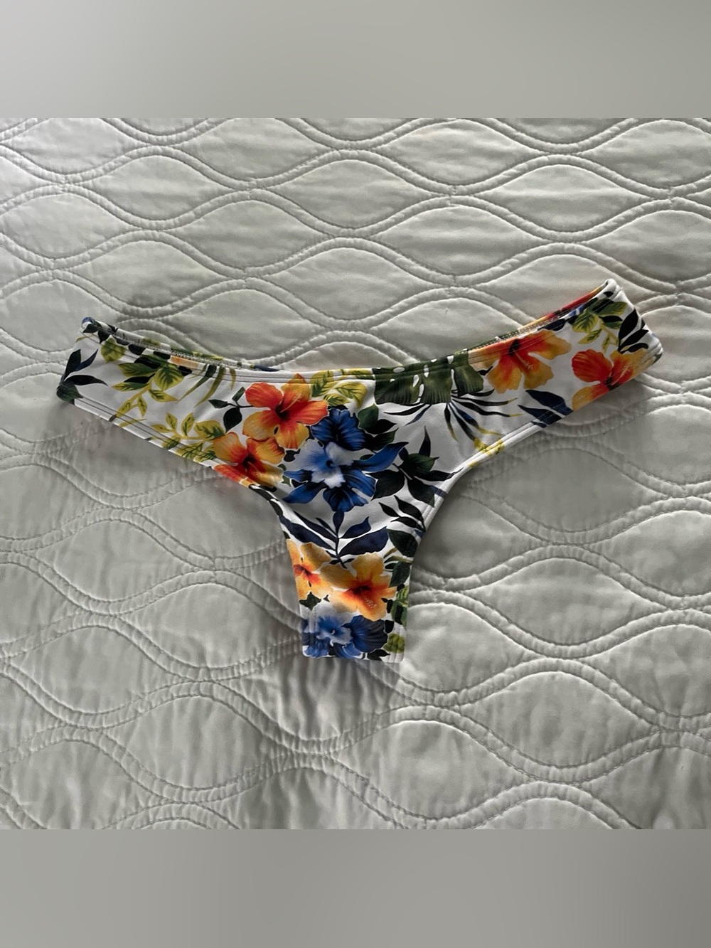Midori Bikinis Multi-Colored Floral Bikini Bottoms - Size Medium